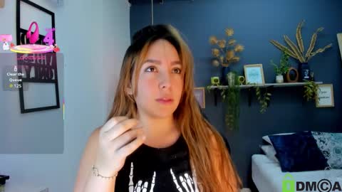 Snapshot of romi01_ chatting on November 13, 2025, 7:24 pm romi online show from November 13, 2025, 7:24 pm