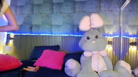 Snapshot of rominnakonde chatting on January 13, 2025, 7:21 pm Rominna online show from January 13, 2025, 7:21 pm