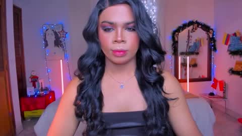 Romi Rouse online show from December 1, 2025, 4:28 am