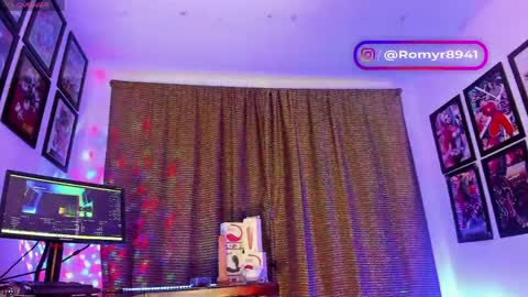 Snapshot of romynahot chatting on April 20, 2026, 9:34 am Romyna online show from April 20, 2026, 9:34 am