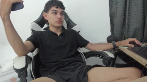 Snapshot of ronaldmq20 chatting on February 12, 2026, 12:38 am Ronaldo online show from February 12, 2026, 12:38 am