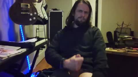 ronniejohnston13 online show from December 18, 2025, 5:02 am