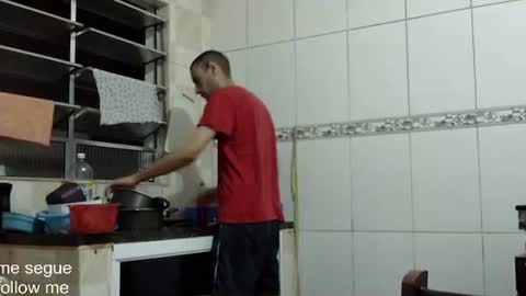 Snapshot of ronnispoto chatting on January 13, 2025, 10:03 pm ronny online show from January 13, 2025, 10:03 pm