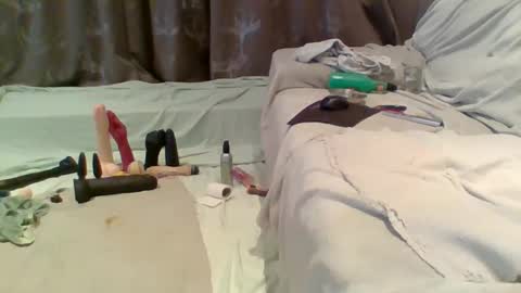 ronny cd online show from February 7, 2025, 9:58 pm