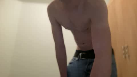 Snapshot of ronnyghg chatting on March 1, 2025, 8:42 pm ronnyghg online show from March 1, 2025, 8:42 pm