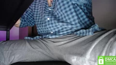 Snapshot of room_hot_x chatting on February 11, 2025, 7:59 pm ken online show from February 11, 2025, 7:59 pm