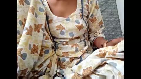 Snapshot of roop_sexy642 chatting on March 17, 2026, 4:39 am roop_sexy642 online show from March 17, 2026, 4:39 am
