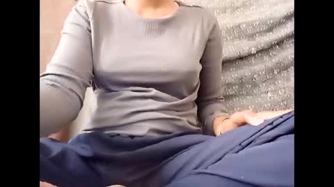 Snapshot of roop_sexy642 chatting on April 10, 2026, 4:17 am roop_sexy642 online show from April 10, 2026, 4:17 am