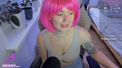 Snapshot of rororo1818 chatting on November 1, 2025, 1:13 pm reesha . online show from November 1, 2025, 1:13 pm