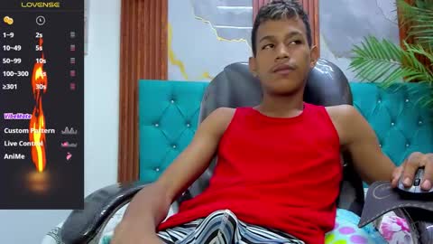 RORY CASTRO online show from December 13, 2025, 11:43 pm