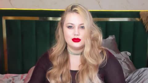 Snapshot of rosa1ia chatting on February 9, 2026, 8:46 pm Chloe online show from February 9, 2026, 8:46 pm