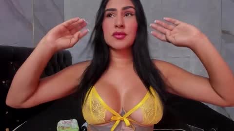ROSALIA insta rosalia 10hoot online show from February 2, 2026, 7:12 pm