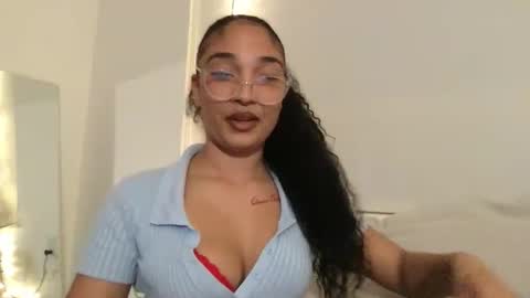 Rosalina online show from February 15, 2026, 7:51 am