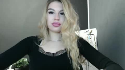 Rosalina online show from March 8, 2026, 11:58 am