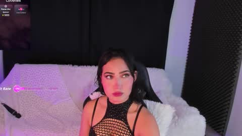 Snapshot of rosario215_ chatting on November 3, 2025, 4:03 am Rosario online show from November 3, 2025, 4:03 am