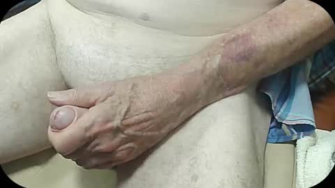 Snapshot of rosco26 chatting on December 22, 2024, 11:33 am Rosco online show from December 22, 2024, 11:33 am