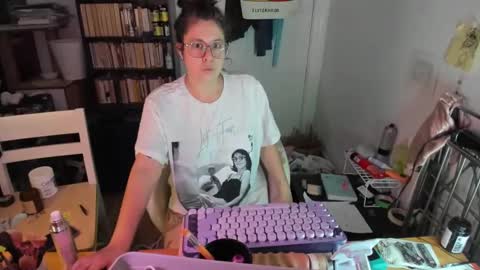 Snapshot of rose257044 chatting on November 16, 2025, 1:28 pm rose257044 online show from November 16, 2025, 1:28 pm