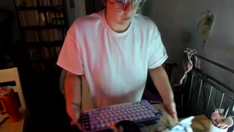 Snapshot of rose257044 chatting on November 30, 2025, 3:38 pm rose257044 online show from November 30, 2025, 3:38 pm