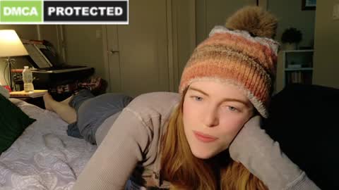 Snapshot of rose77782 chatting on December 11, 2024, 7:03 pm rose77782 online show from December 11, 2024, 7:03 pm