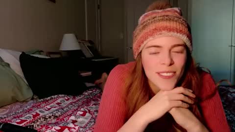 Snapshot of rose77782 chatting on December 17, 2024, 7:04 pm rose77782 online show from December 17, 2024, 7:04 pm