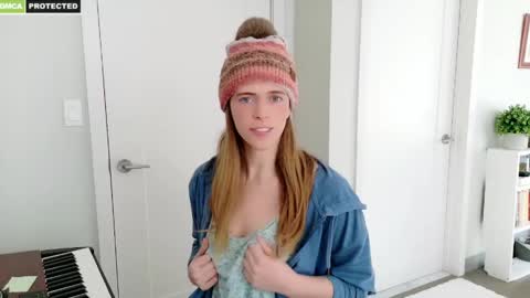 Snapshot of rose77782 chatting on February 24, 2025, 2:58 pm rose77782 online show from February 24, 2025, 2:58 pm