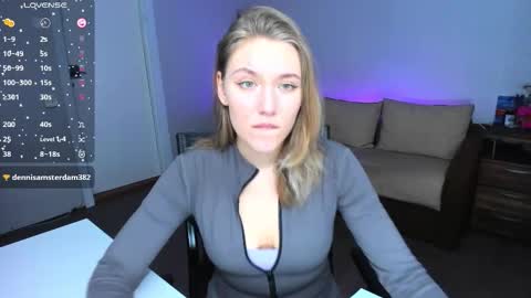 Snapshot of rose_brooks chatting on January 13, 2026, 8:03 pm Rose but u can call me princess online show from January 13, 2026, 8:03 pm