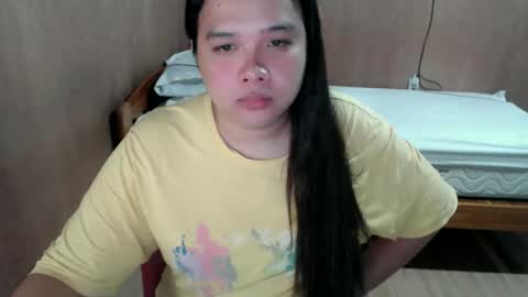 Snapshot of rose_heartfilia chatting on April 15, 2026, 5:47 am Danielle online show from April 15, 2026, 5:47 am