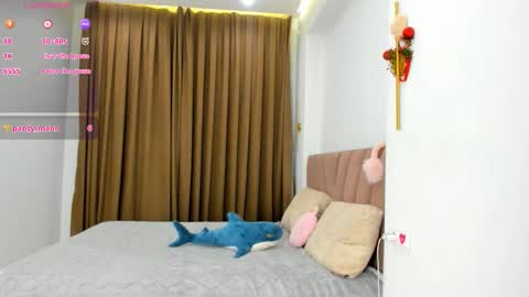 rose_hitakayama online show from January 15, 2026, 1:37 pm