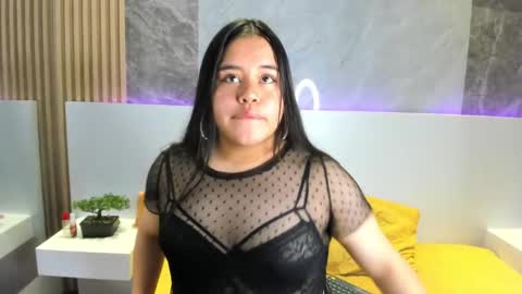 Snapshot of rose_nova_ chatting on January 17, 2025, 12:21 pm Rose 3 online show from January 17, 2025, 12:21 pm