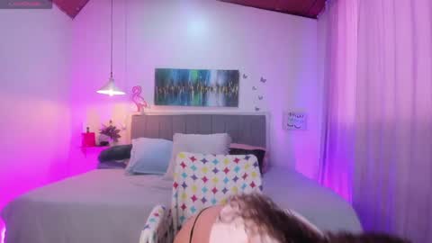 Snapshot of rose_thompson1 chatting on April 28, 2026, 1:27 pm Rose online show from April 28, 2026, 1:27 pm