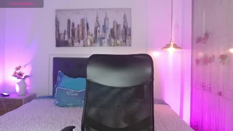Snapshot of rose_thompson1 chatting on May 7, 2026, 1:49 pm Rose online show from May 7, 2026, 1:49 pm