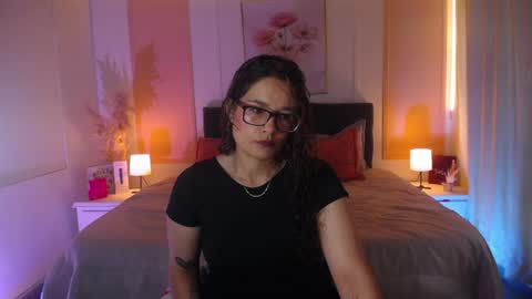 Snapshot of rose_thompson1 chatting on June 14, 2026, 1:35 pm Rose online show from June 14, 2026, 1:35 pm