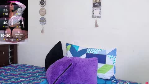 rose_towers4 online show from November 12, 2025, 8:41 pm