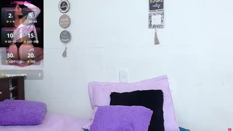 rose_towers4 online show from December 3, 2025, 11:47 pm