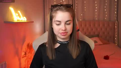 Snapshot of roseallan chatting on February 19, 2025, 6:33 am Rose online show from February 19, 2025, 6:33 am