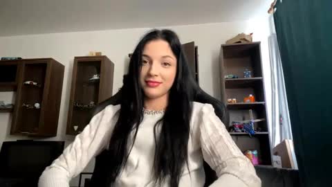 Snapshot of roseannespratling chatting on March 17, 2026, 6:50 am Izzy 1st stream online show from March 17, 2026, 6:50 am