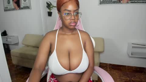 Snapshot of rosebig chatting on September 18, 2025, 2:13 am RoseBig online show from September 18, 2025, 2:13 am