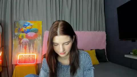 Snapshot of roseblanche2k chatting on December 22, 2025, 11:02 pm Florin online show from December 22, 2025, 11:02 pm