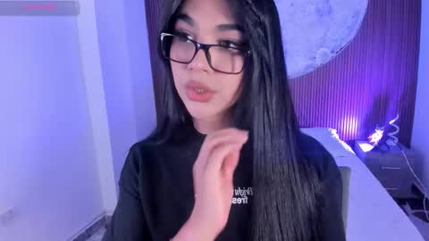 Snapshot of rosecassie chatting on January 7, 2026, 1:46 pm Rose online show from January 7, 2026, 1:46 pm