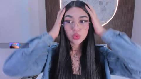 Snapshot of rosecassie chatting on January 14, 2026, 12:44 pm Rose online show from January 14, 2026, 12:44 pm