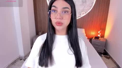 Snapshot of rosecassie chatting on February 2, 2026, 1:54 pm Rose online show from February 2, 2026, 1:54 pm