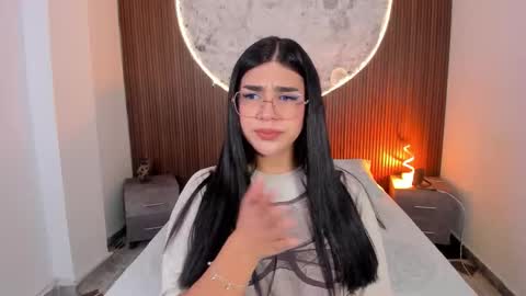 Snapshot of rosecassie chatting on February 11, 2026, 2:22 pm Rose online show from February 11, 2026, 2:22 pm