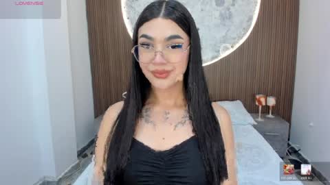 Snapshot of rosecassie chatting on April 4, 2026, 1:41 pm Rose online show from April 4, 2026, 1:41 pm