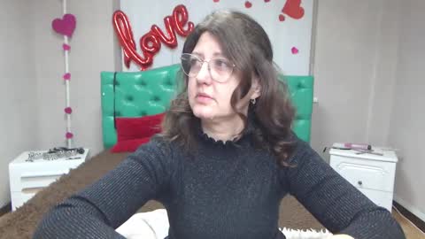 Snapshot of rosehille chatting on February 15, 2026, 6:10 am RoseHille online show from February 15, 2026, 6:10 am