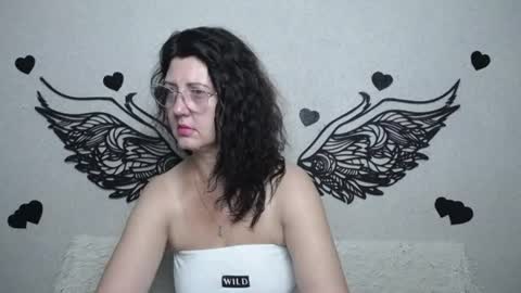 RoseHille online show from July 5, 2026, 5:14 am