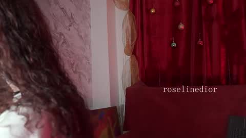Lyla OF roselinedior online show from December 17, 2025, 8:15 pm