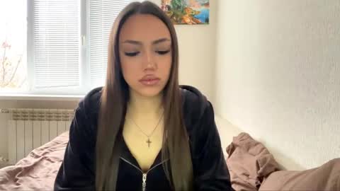 Snapshot of rosenavillifana chatting on November 6, 2025, 11:22 am Mimi online show from November 6, 2025, 11:22 am