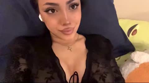 Snapshot of rosenavillifana chatting on December 5, 2025, 3:09 pm Mimi online show from December 5, 2025, 3:09 pm