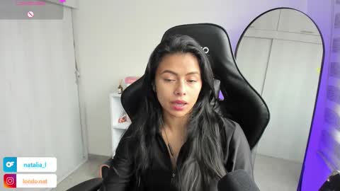 Snapshot of roseparis chatting on February 19, 2026, 3:52 pm Nat online show from February 19, 2026, 3:52 pm