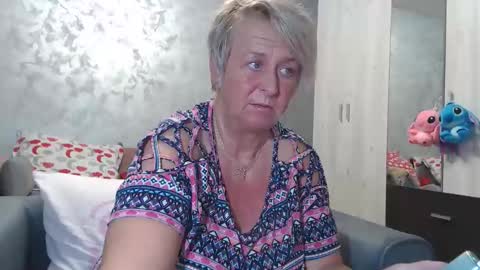 Lovepinklilly online show from November 2, 2025, 5:26 pm